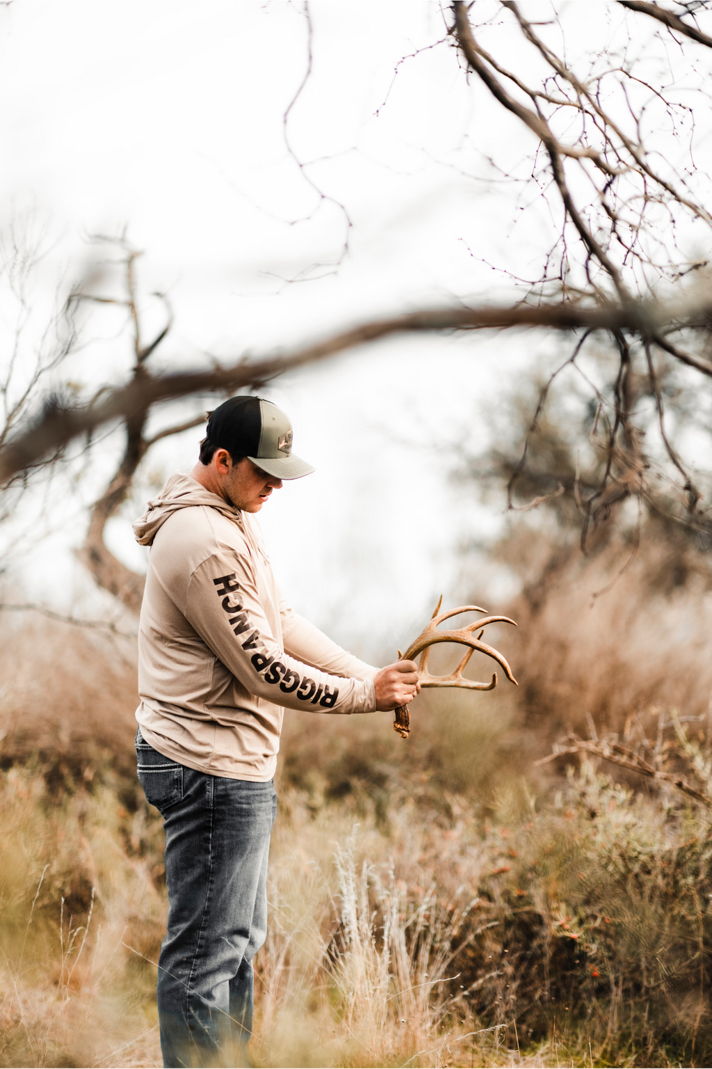 Performance Hoodie Tan